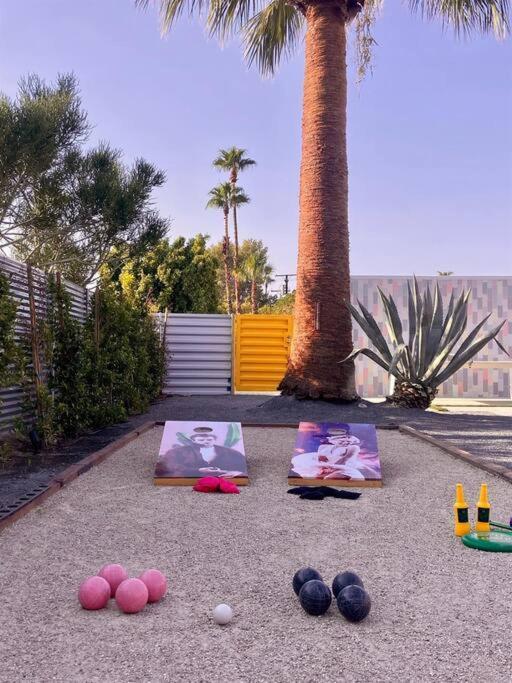 Alexander: Retro Chic Oasis 2023 Modernism Showcase House Palm Springs Exterior foto